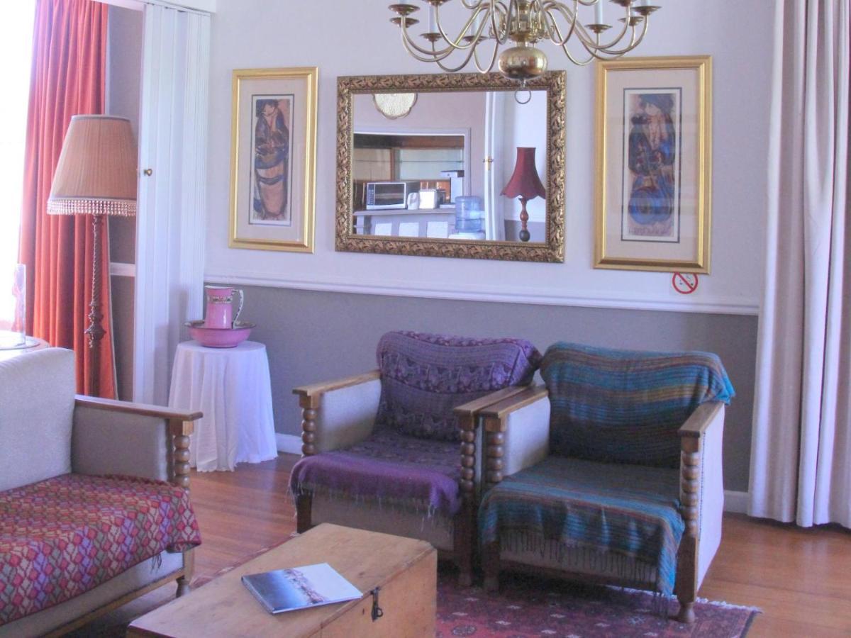 The Boston Guest House Bellville Bagian luar foto