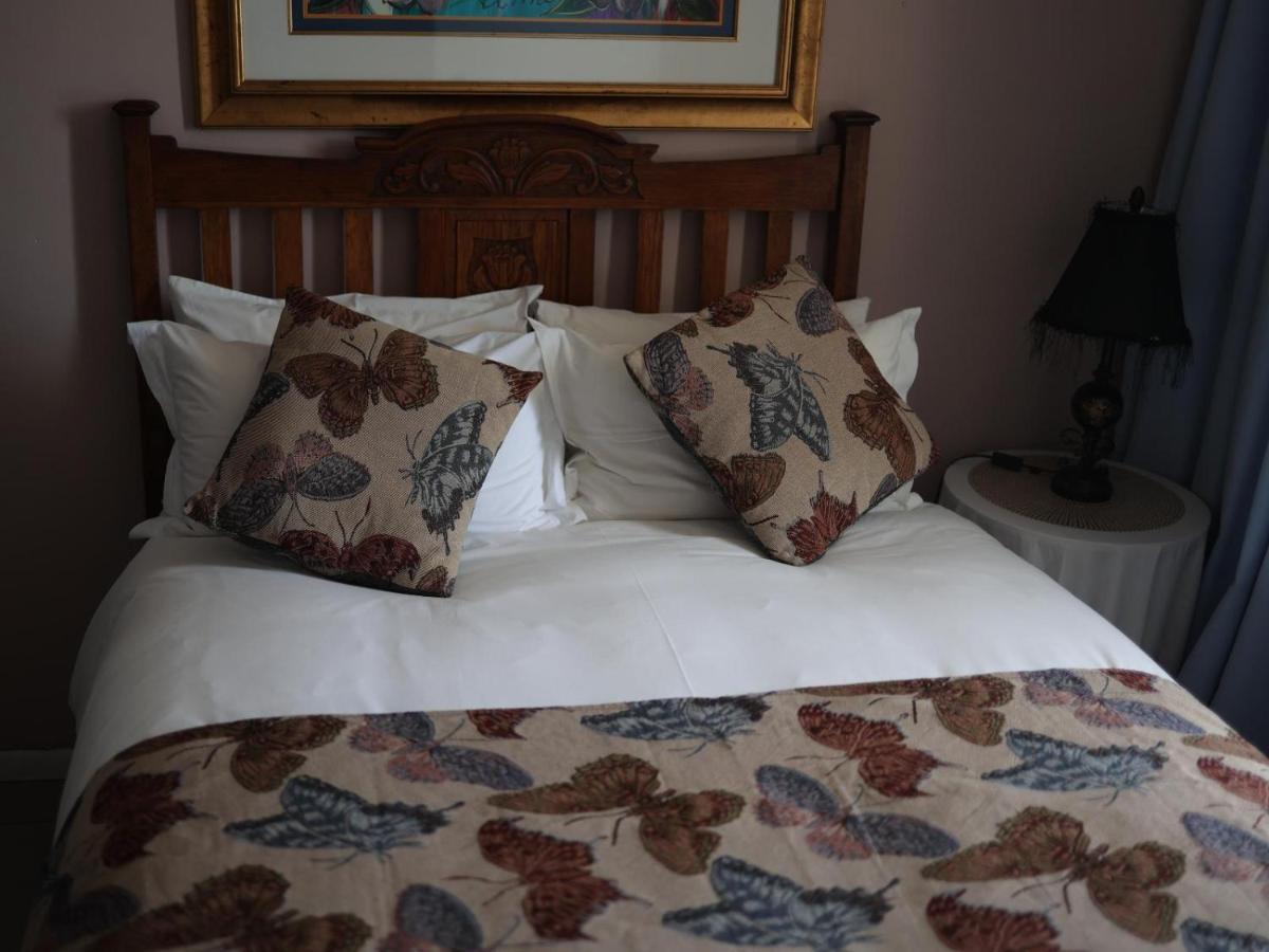 The Boston Guest House Bellville Ruang foto