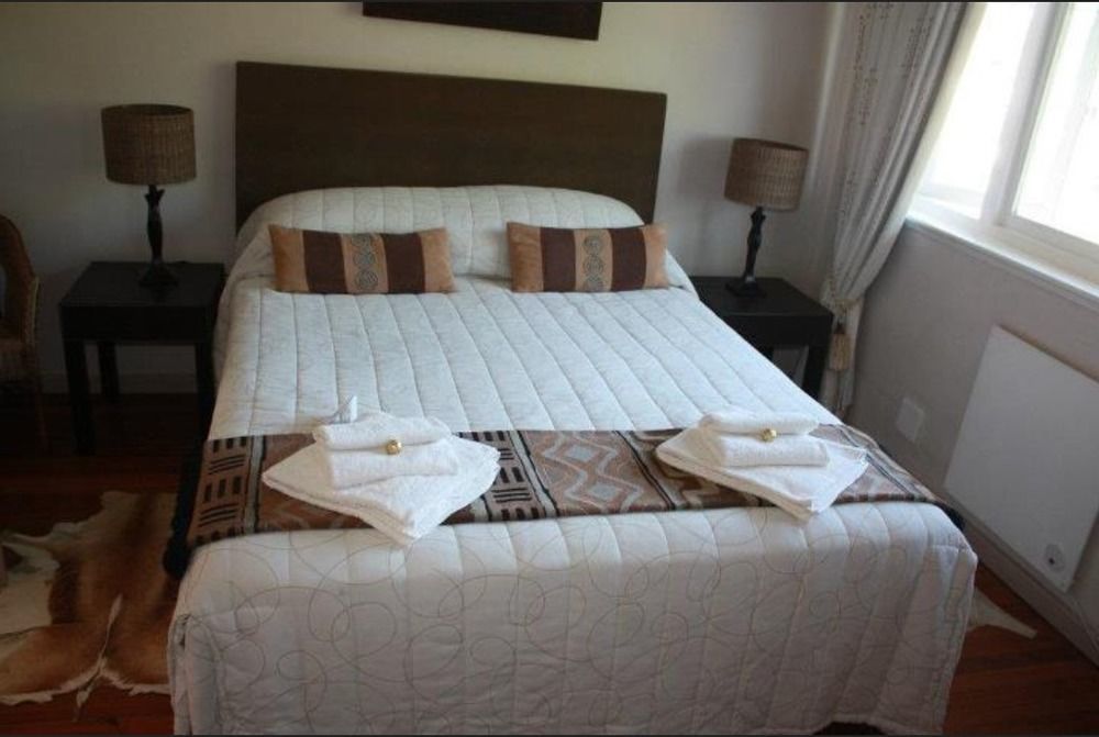 The Boston Guest House Bellville Bagian luar foto